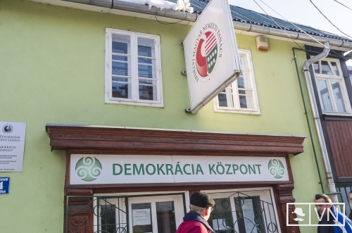 Magyar állami vállalatok százmilliós adományai segítik az erdélyi Fidesz-projektet