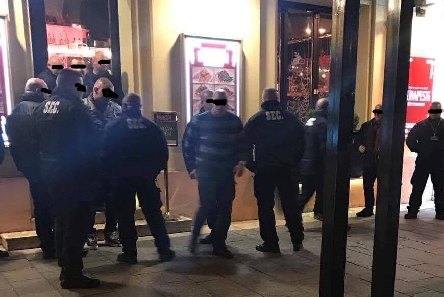 Kubatov kopaszait vetették be Uszikovék egy belvárosi vendéglátóhely visszafoglalására