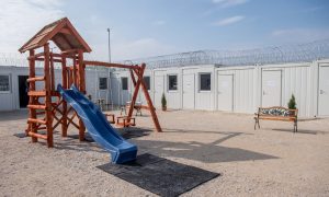 A tranzitzónák bezárása után is bizonytalan a menedékkérők helyzete Magyarországon