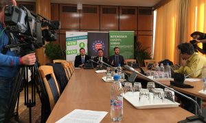 Újabb aláírásgyűjtés indul az uniós támogatási források lenyúlása ellen - a Jobbik és az LMP is támogatja a civil kezdeményezést