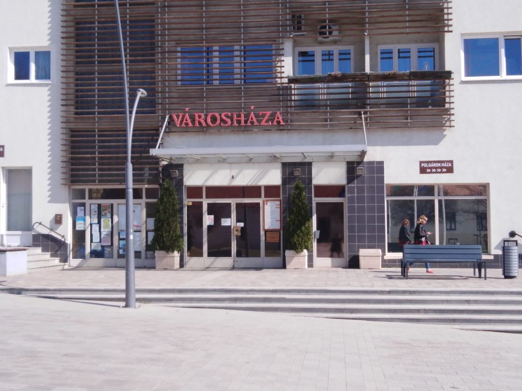 Atlatszo Varoshaza1