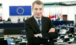 Csak az a pénz zavarja őket, amit nem ők lopnak el - Jávor Benedek az EP-képviselők költségtérítéséről
