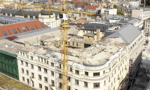 Állami hitelből rombolják a műemlék házakat Tiborczék szállodájához Budapest belvárosában