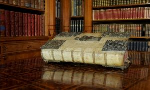 Legalább 15 éve nyűglődik a Széchényi Könyvtár az azbeszttel, mégis a kiszivárogtatót hibáztatják a botrányért