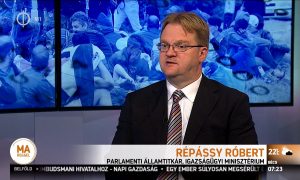 Sikersztori: Répássy Róbert végre kapott egy állandó megbízást a Miniszterelnökségtől
