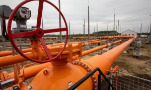 Nagynyomású földgázszállító csővezeték a Kiskundorozsma Nemzetközi Mérőállomáson 2021. szeptember 30-án. MTI/Rosta Tibor