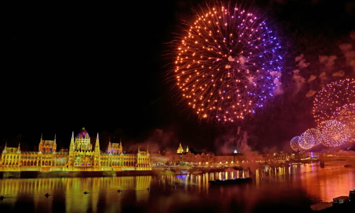 Augusztus 20.  Tûzijáték Budapesten
