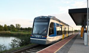 Átlagosan napi 1151 jegyet adott el a MÁV a tram-trainre, a bevétel fele a tervezettnek