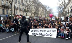 Több százezer francia vonult utcára szerdán a munkajogi reform ellen
