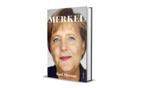 Merkel terápiás beszélgetéseket folytatott Putyinnal, de a hibrid háború kifogott rajta