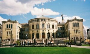 Norvégia: titokban lehallgatták az egész kormányzati negyedet Oslóban