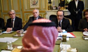 Titokban tüntette ki Becsületrenddel a francia elnök a szaúdi trónörököst