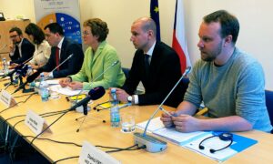 Az Európai Unió szerint rendszerszintű a korrupció Csehországban - Babiš hazaárulózással reagált