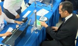 Rosszat sejtenek a kirgizek a biometrikus adatfelvétel mögött