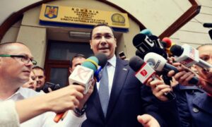 Vádat emeltek a romániai miniszterelnök ellen, vagyonát is zárolták