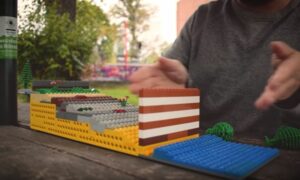 Meggyőzi-e a Lego mobilgát Tarlós Istvánt, hogy ne akarjon igazit? És Önt?