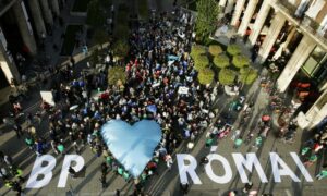 Árvízvédelmet természetrombolás nélkül - a Római-partért tüntetett a Greenpeace