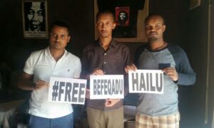 Letartóztattak egy etióp bloggert, mert az országában elrendelt rendkívüli állapotról nyilatkozott