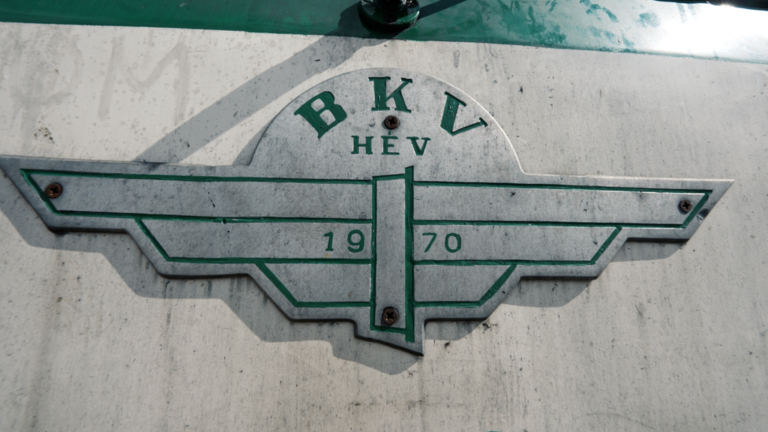 Sequence 01.00 00 06 20.still001