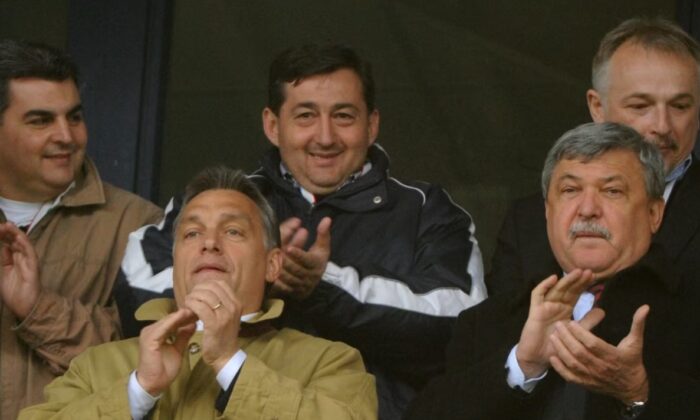 Mészáros Lőrinc testvérének cége nyerte Mészáros Lőrincék cégének tenderét