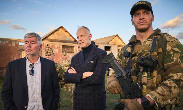 Haditechnikai eszközök eltűnése és Mészáros Lőrinc szlovákiai építőcége