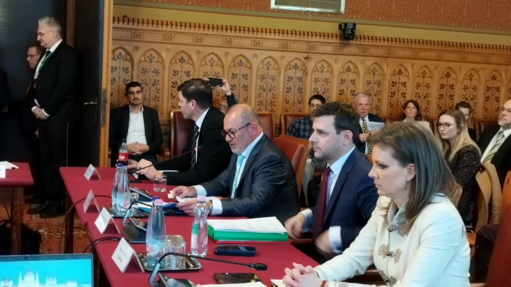 Lantos ffb 2025.nov.25