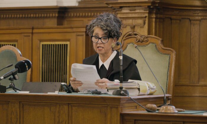 Itt a teljes ítélet: minden pontban az Átlátszónak adott igazat a bíróság a Szuverenitásvédelmi Hivatallal szemben