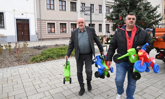 Megkérdezte a minisztérium, hogy kitől kaptuk meg a túlárazott kismotorok adatait