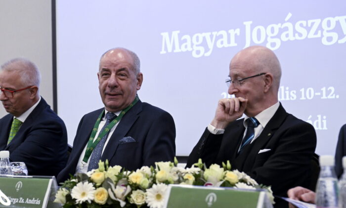 Visszadobta a Kúria a Ruszin-Szendi