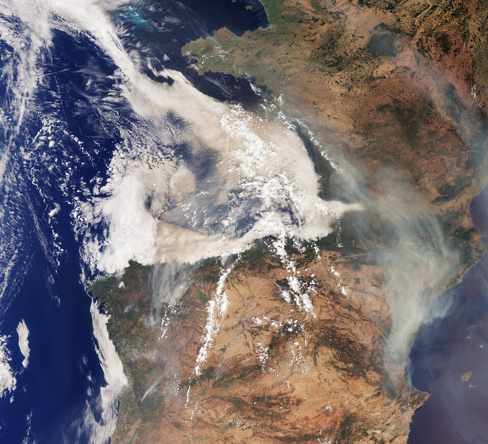 Photo4A ESA Iberian fires August 2025 SENTINEL2