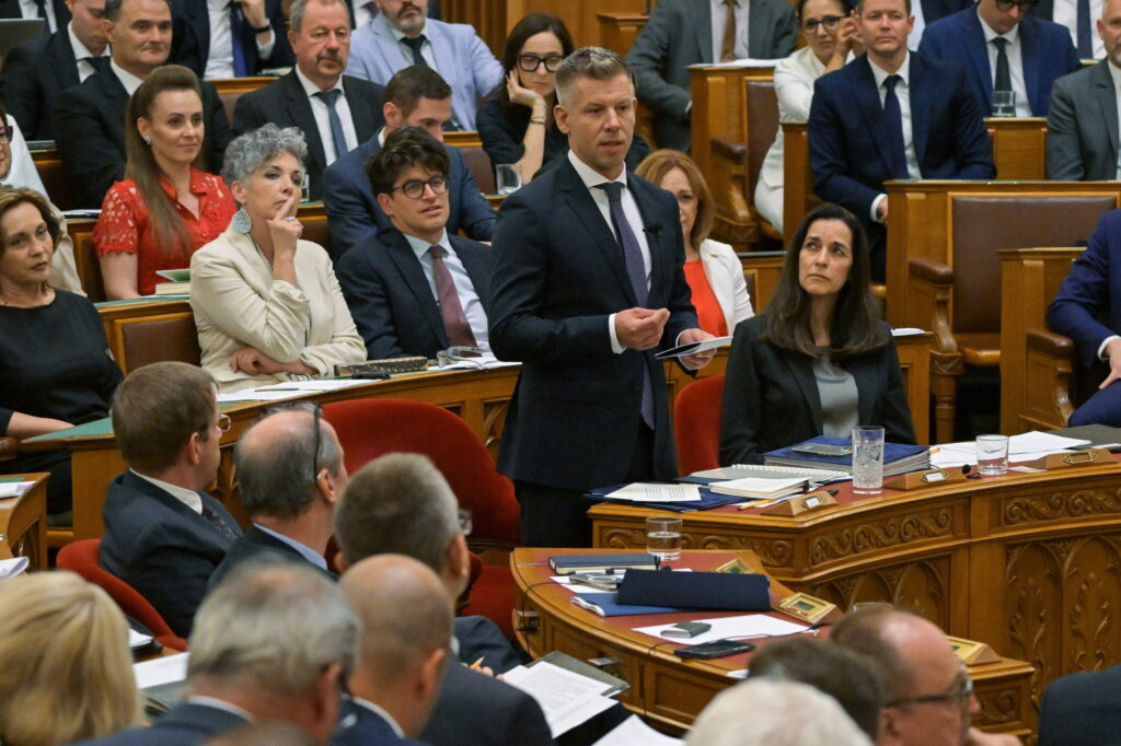 ORBÁN Anita; MAGYAR Péter