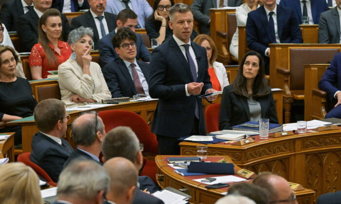 ORBÁN Anita; MAGYAR Péter