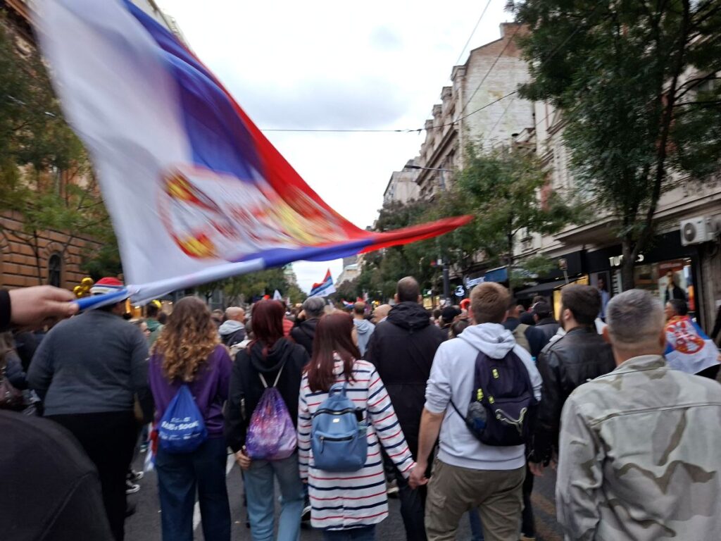 Vonulás a belgrádi kampányzáróra